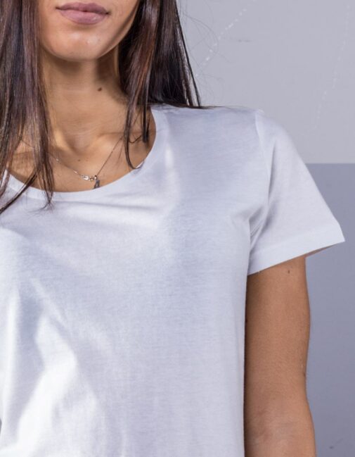 Maglietta donna basic black spider dettaglio